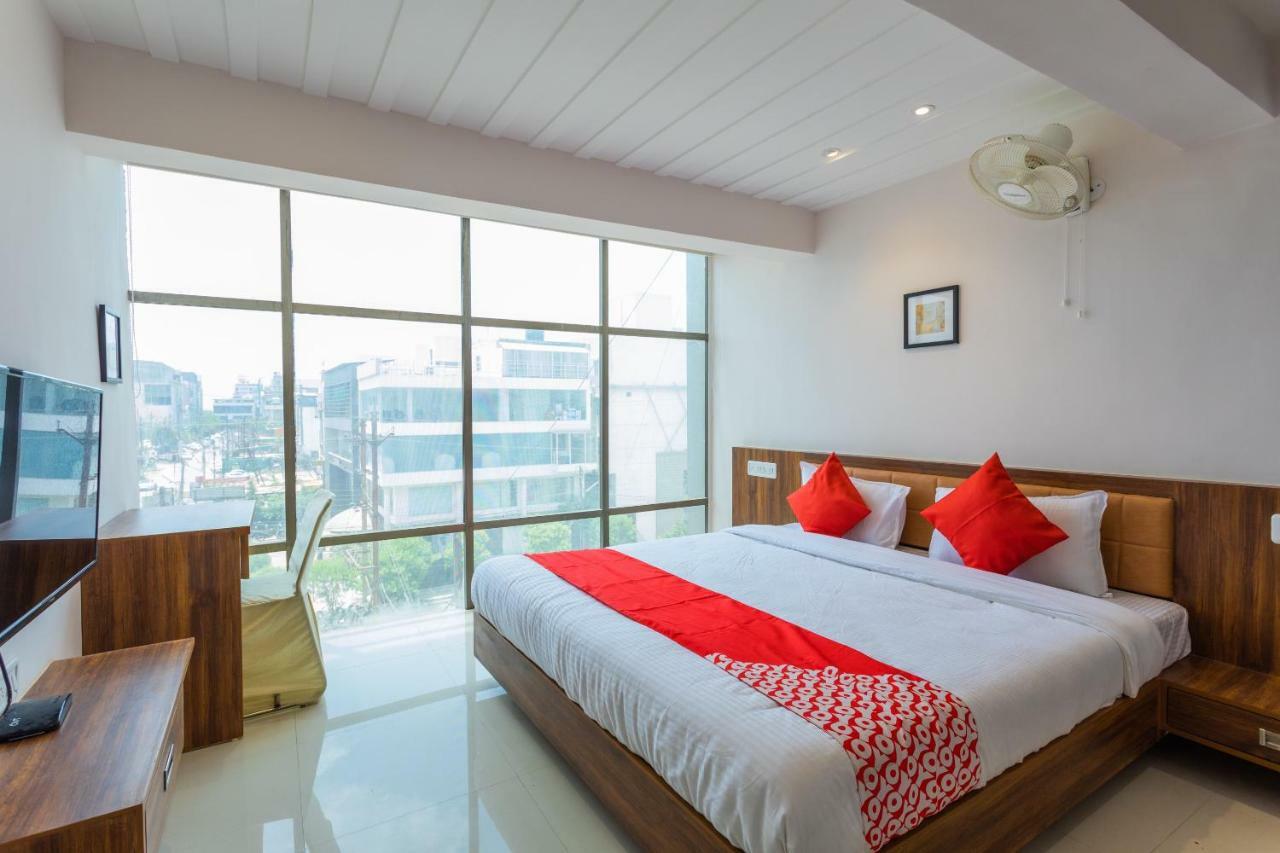 Oyo 29585 The Cliff Hotel