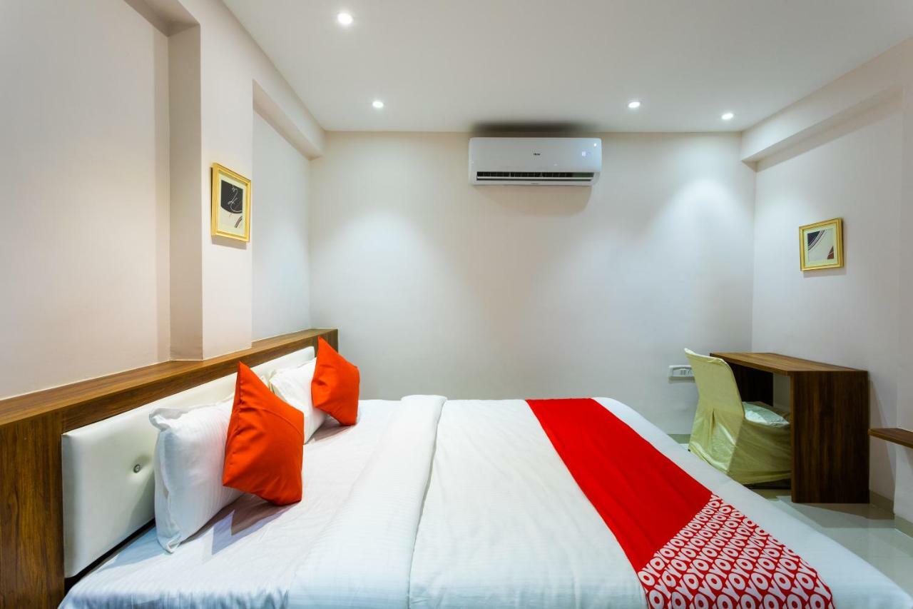 Oyo 29585 The Cliff Indore